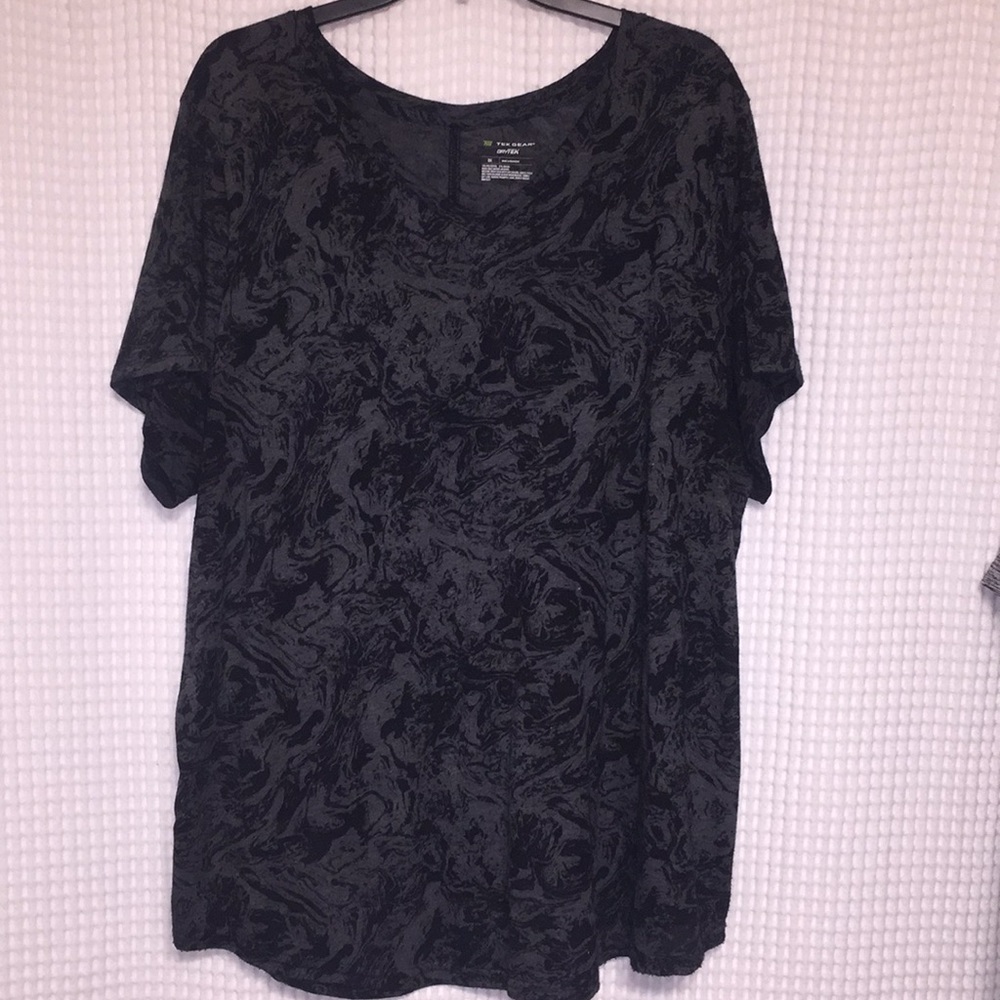 NWOT Tek Gear shirt
